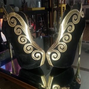 7 inch platform heels!! BY Privileged!!!